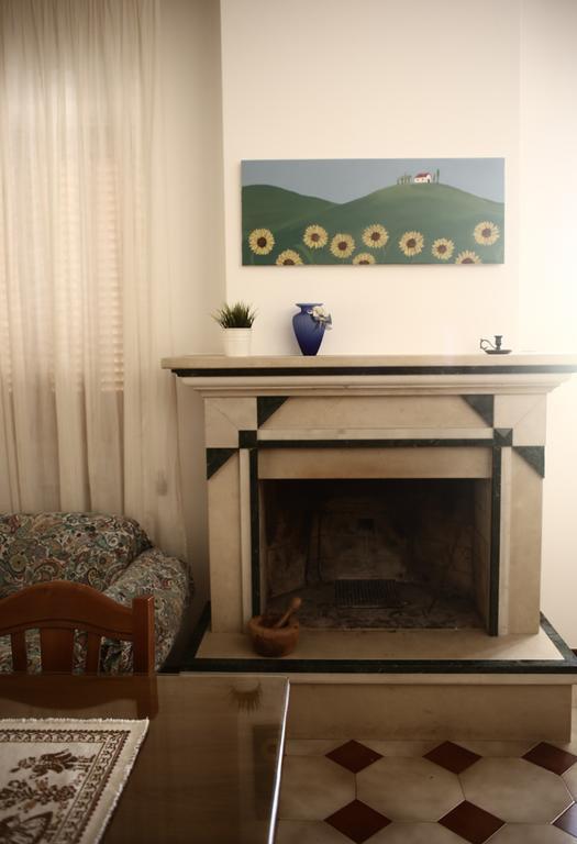 Villa Curri لوكوروتوندو المظهر الخارجي الصورة